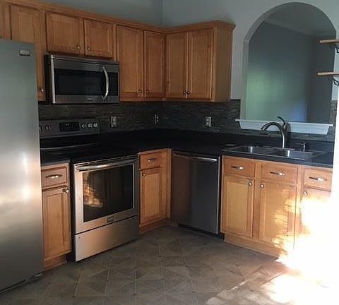 3rd image of 607 Cashmere Dr #607