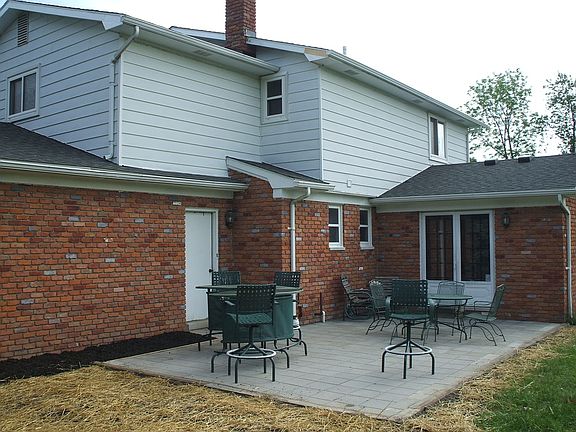 Rear Patio Area from FR