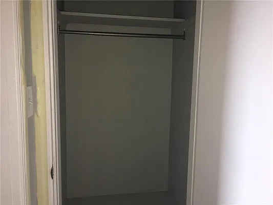 Rented by R New York | media 24