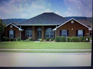 7020 Lynnfield Dr SE, Owens Cross Roads, AL 35763
