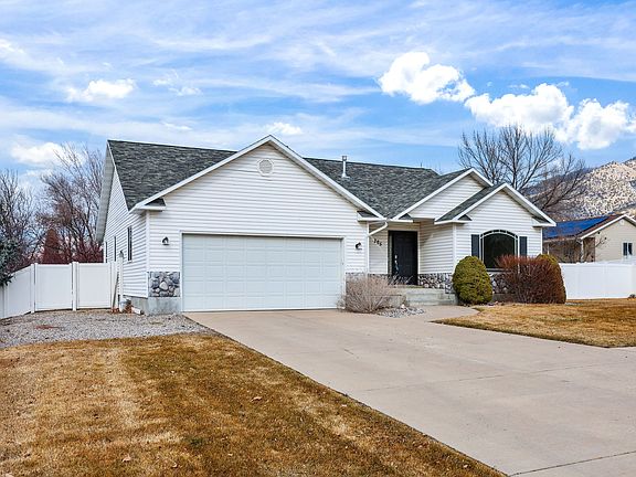 2nd image of 265 Canyon Rd