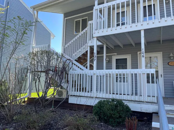 240 Wilson Ave #107, Bayfield, WI 54814