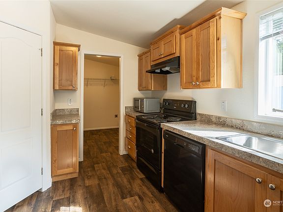 5th image of 3928 21st Avenue SE #37