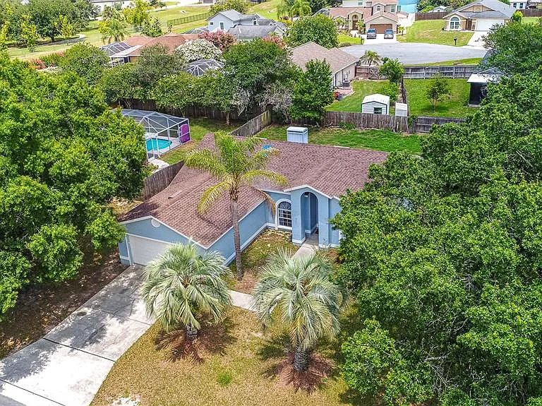 5126 Martinique Dr — Photo 17