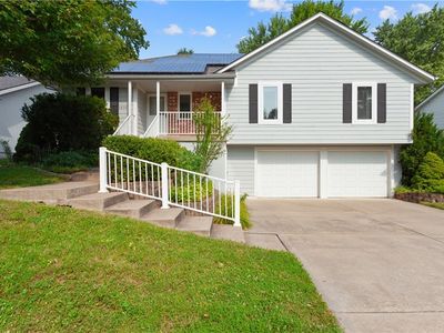 1632 NE Westwind Dr, Lees Summit, MO, 64086