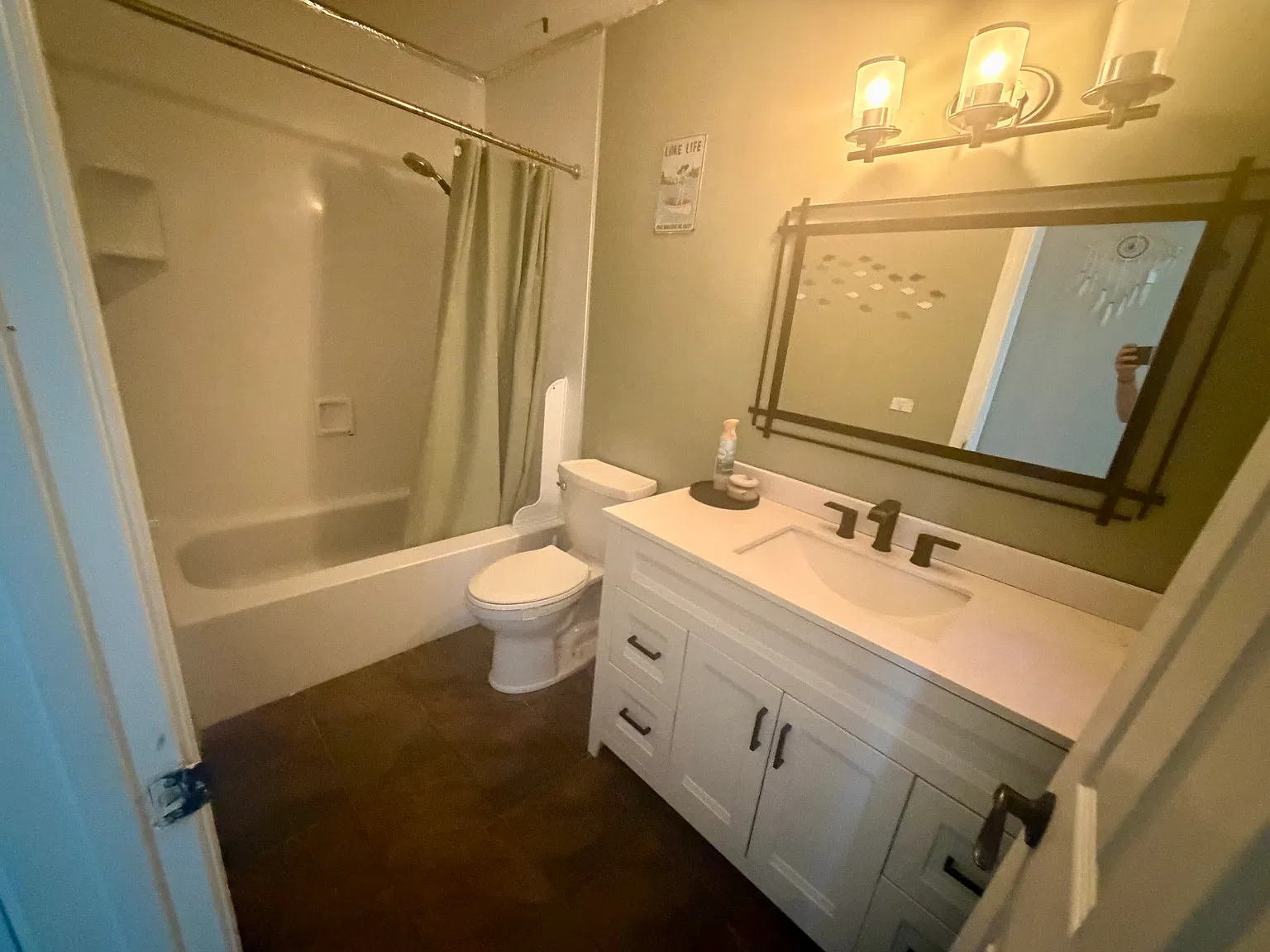 2 bed, 1.5 bath, 920 sqft, $2,400 — Photo 4