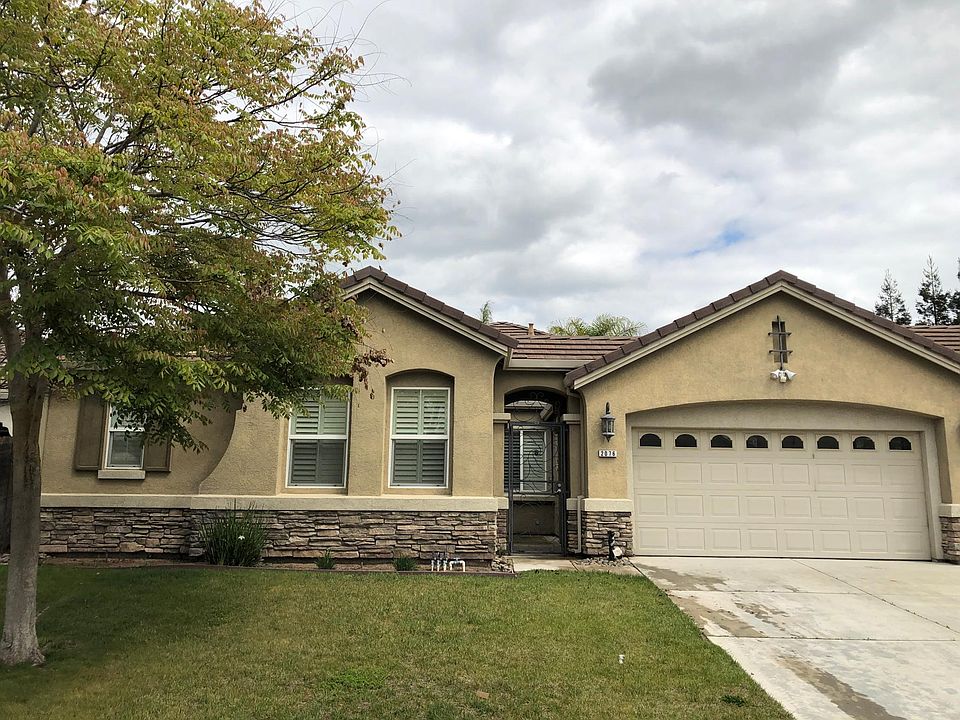 1st image of 2076 Plumeria Ln
