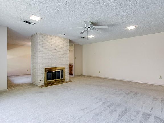 4th image of 3206 San Sebastian Dr