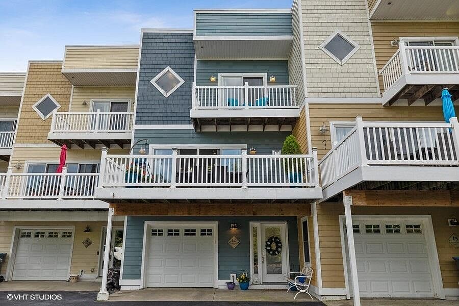 1st image of 11 Diamond Point Ln #6