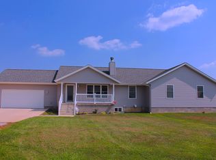 953 Biersdorf Rd, Carbondale, IL 62901