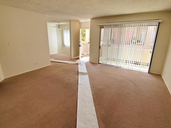 2nd image of 1117 6th St APT 303