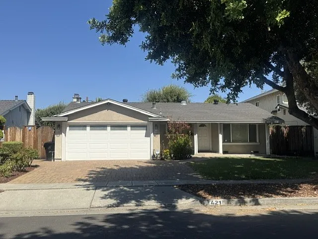 421 Ariel Dr — Photo 1