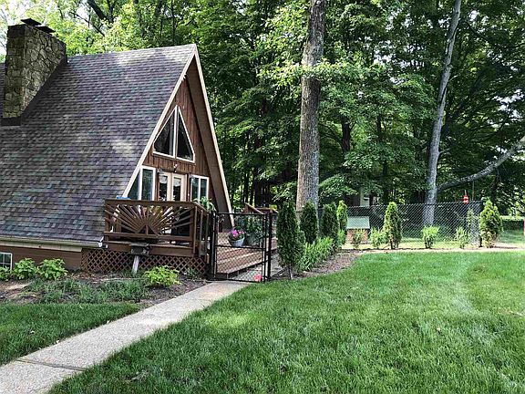 3rd image of 4695 N Benton Dr