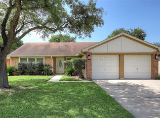 10023 Rocky Hollow Rd, La Porte, TX 77571