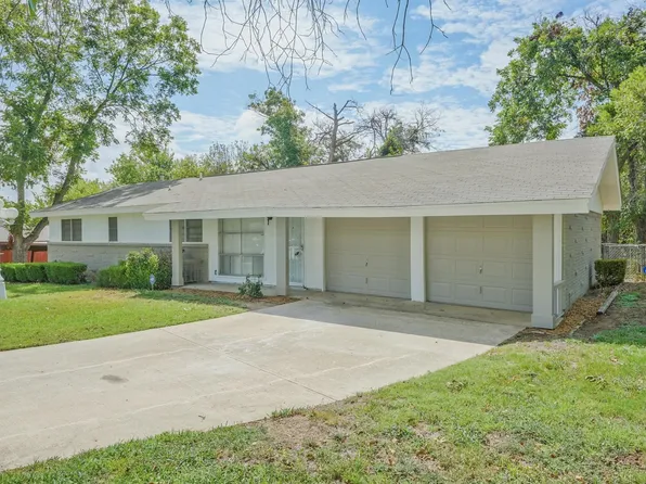 1841 Lucas Dr, Fort Worth, TX 76112
