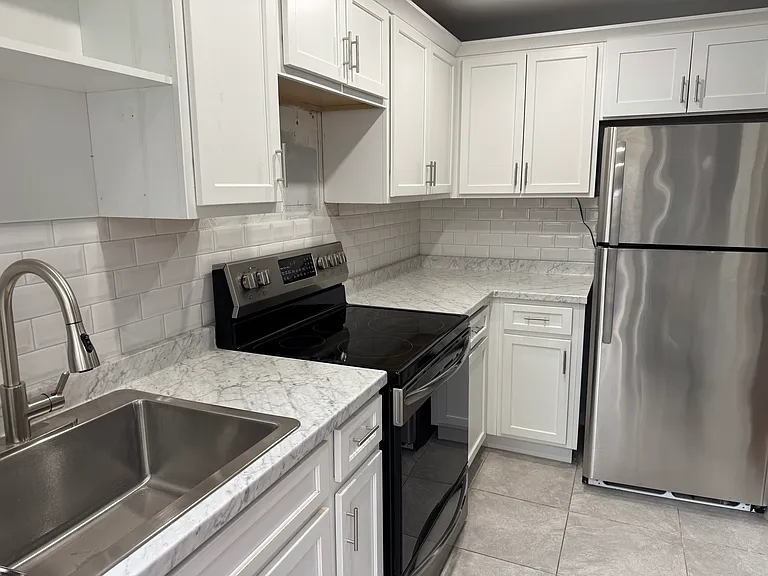 1038 Trout Brook Dr — Photo 7