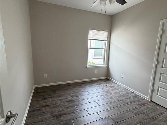 5th image of 3304 Wolf Creek Ave #4