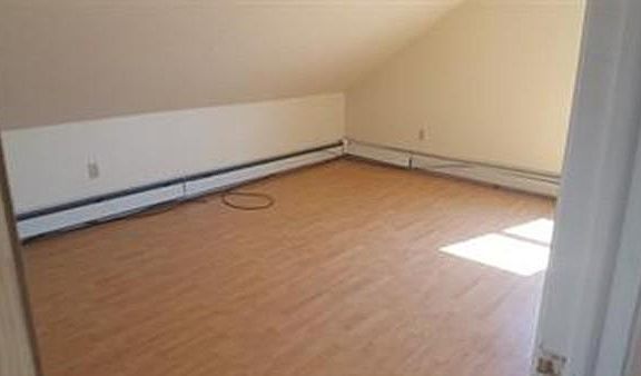 2nd image of 114 Julian St #3