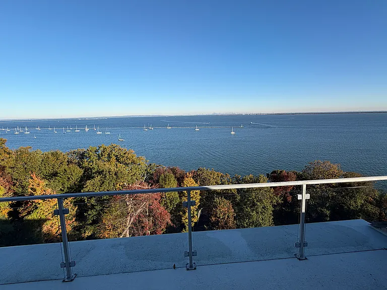 Ocean views from the upper level deck