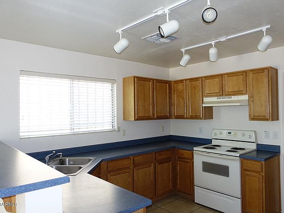 5th image of 1096 W Sea Fan St