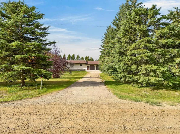 5003 46th St, Alberta Beach, AB T0E 0A0