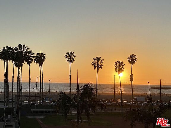 3rd image of 6824 Esplanade St #Penthouse