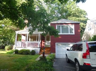 20 Lee Rd, Livingston, NJ 07039