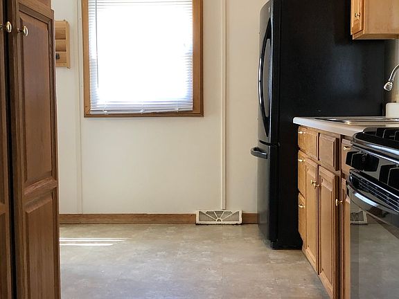 5th image of 1020 N Barthelme Ave