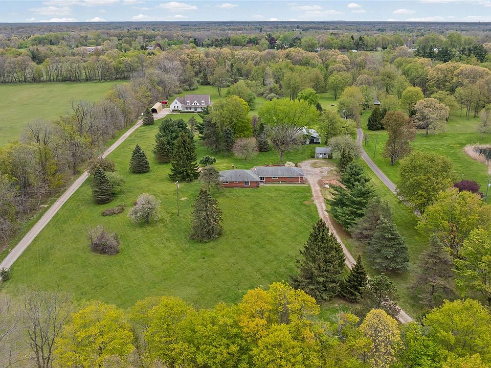 1st image of 700 Townsend Rd