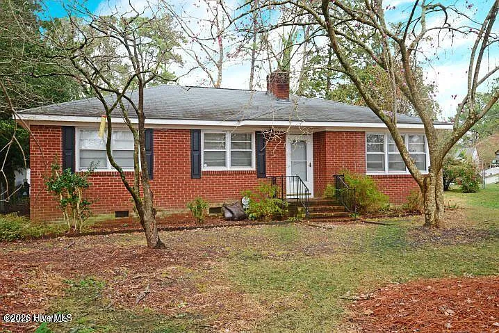 3 bed, 2.0 bath, 1430 sqft, $1,700 — Photo 2