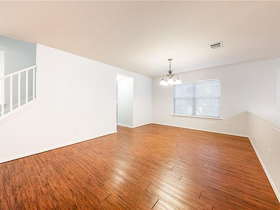 4th image of 1501 Shady Creek Trl