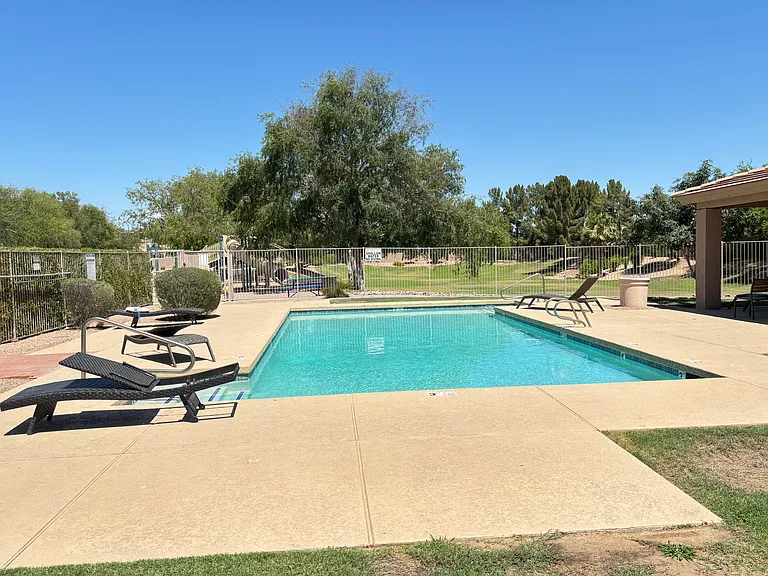 82 S Criss Pl — Photo 25