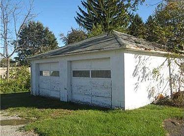 2nd image of 849 Frank Ave