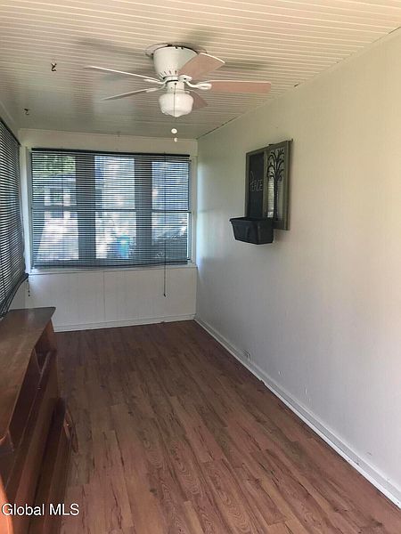 5th image of 5 Zuni Street