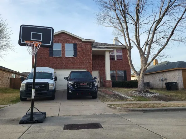 533 Hertford St, Crowley, TX 76036