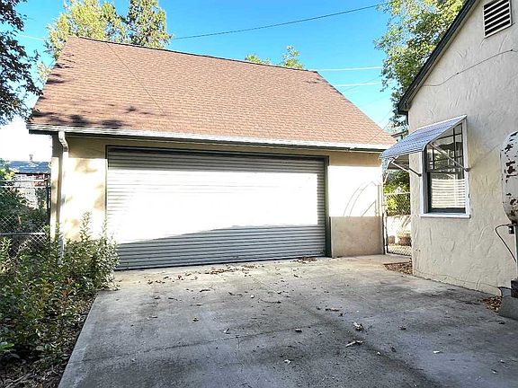 5th image of 245 N Foothill Dr