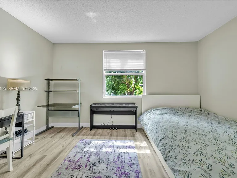 17145 N Bay Rd #4304 — Photo 14