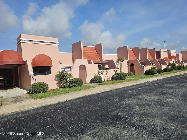 754 S Orlando Ave #206 — Photo 1