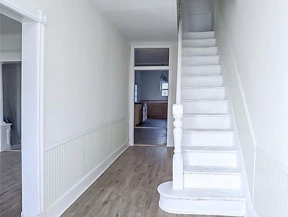 3rd image of 31 Brewster St
