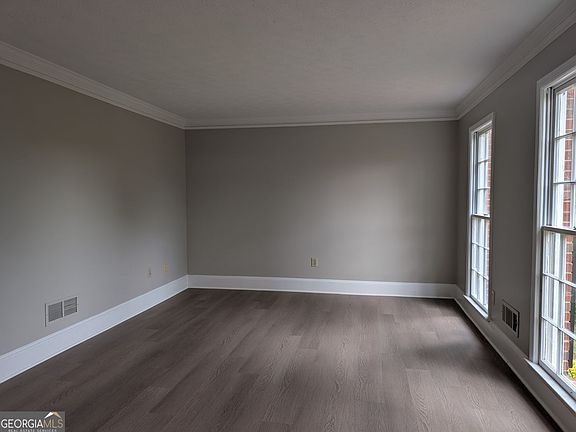 3rd image of 443 Cricket Ridge Ct