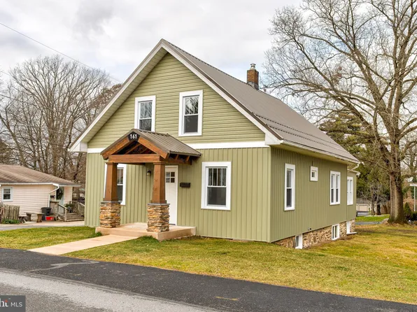 161 Jodon Ave, Pleasant Gap, PA 16823