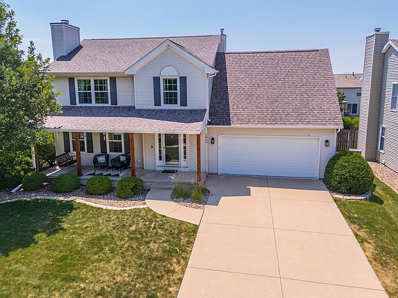 2nd image of 2804 Longmeadow Ln