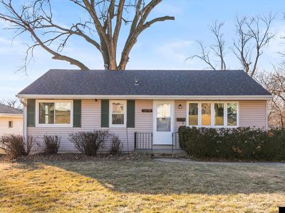 1010 N 76th St, Omaha, NE, 68114