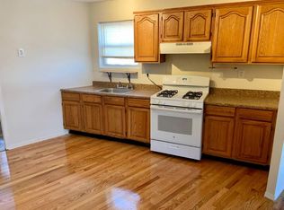 7710 75th St FLOOR 2, Ridgewood, NY 11385