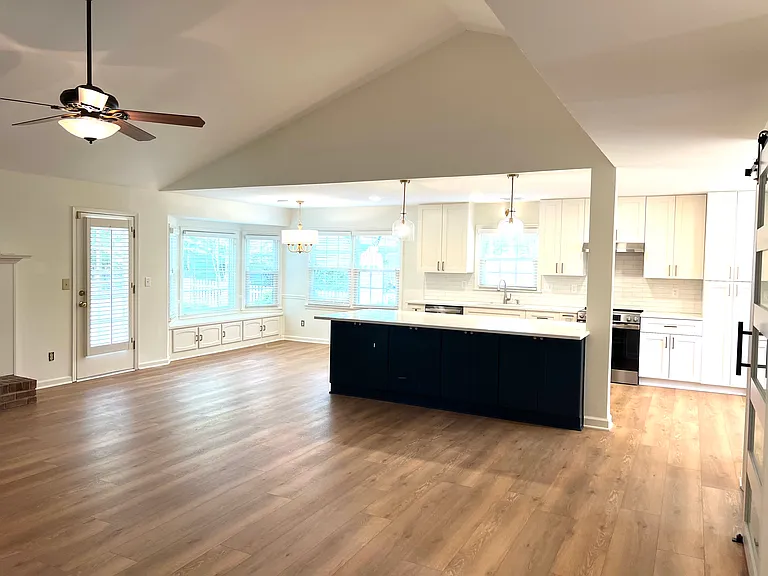 2179 Heritage Trace Dr — Photo 4