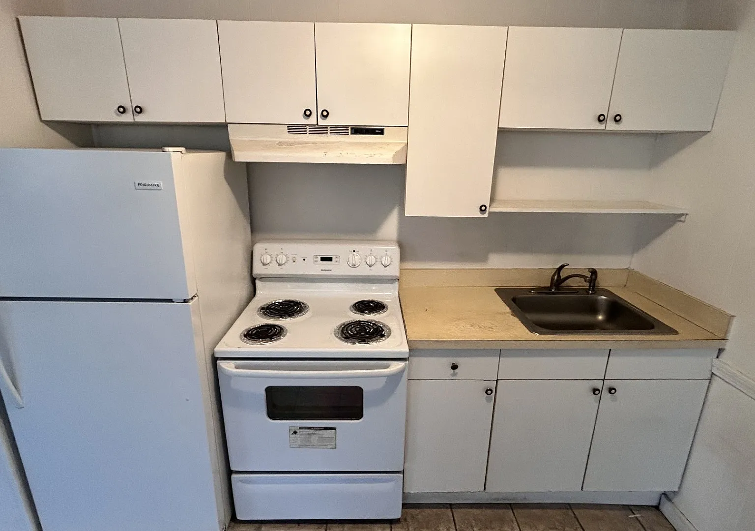 2 bed, 500 sqft, $2,250 — Photo 1