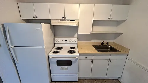 14 Marion St Photo 1