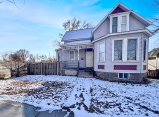 503 Terrace Ave, Marinette, WI 54143