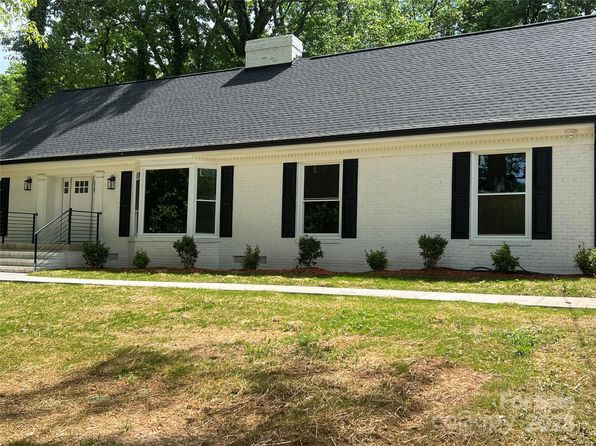 2601 Pinewood Rd, Gastonia, NC 28054