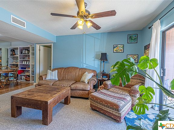 4th image of 904 University Oaks #142